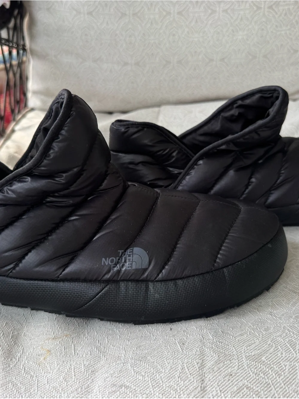 The North Face Black Thermoball Traction Mule V Slippers US Mens Size 11 NO BOX